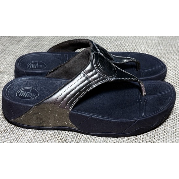 FitFlop Sandals Sz 7 Walkstar 028-012 Gold Metallic Brown Womens Thong Wedge - Picture 1 of 8